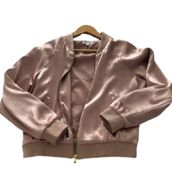 Tone It Up Pink Satin Bomber Jacket. Front Zip. Mob Wife. Palm trees. LARGE - Picture 11 of 16